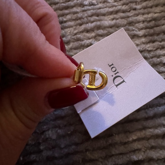 Dior Gold earring - Picture 9 of 10